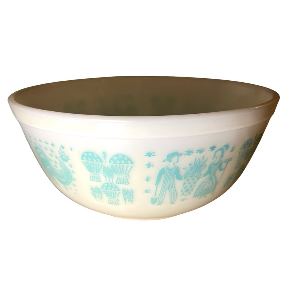 Pyrex vintage Amish Butterprint turquoise collectible mixing bowl 2.5 quart